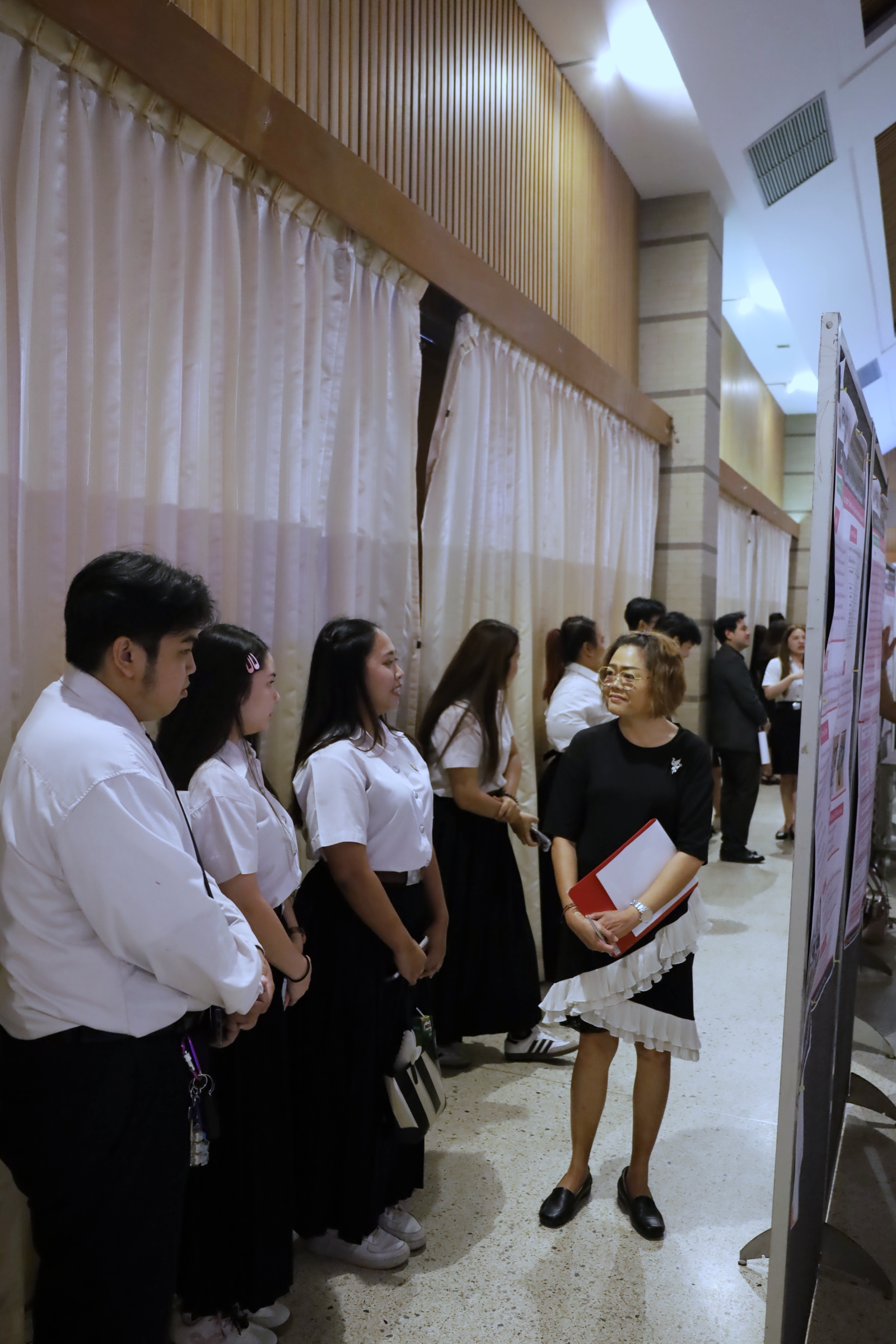 ภาพประกอบเว็บไซต์