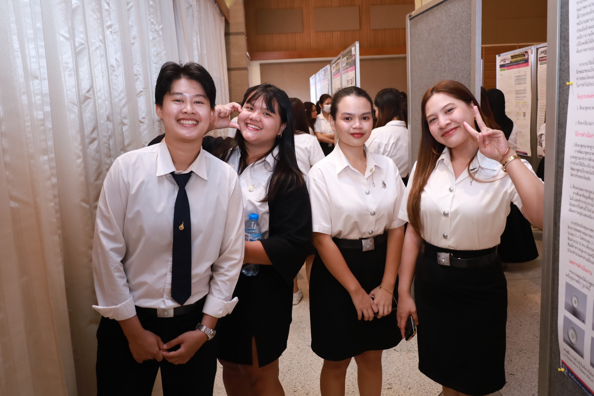 ภาพประกอบเว็บไซต์