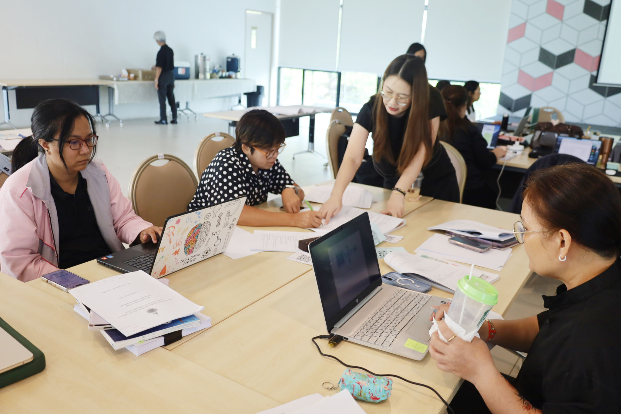 ภาพประกอบเว็บไซต์