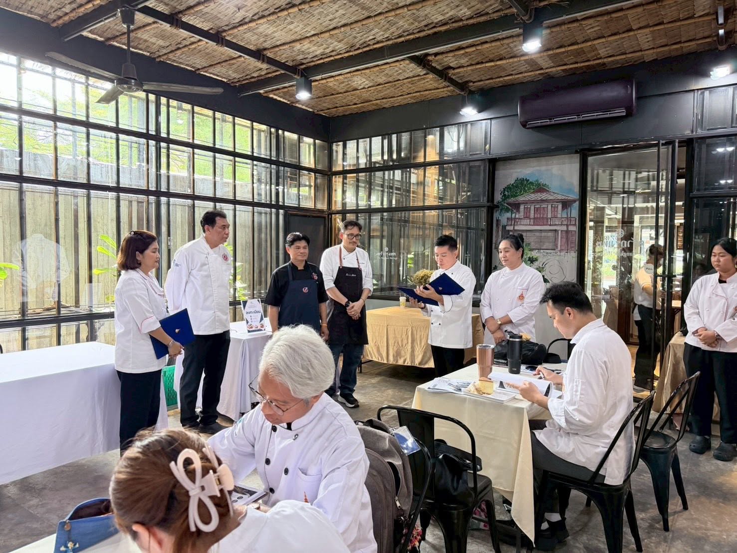 ภาพประกอบเว็บไซต์