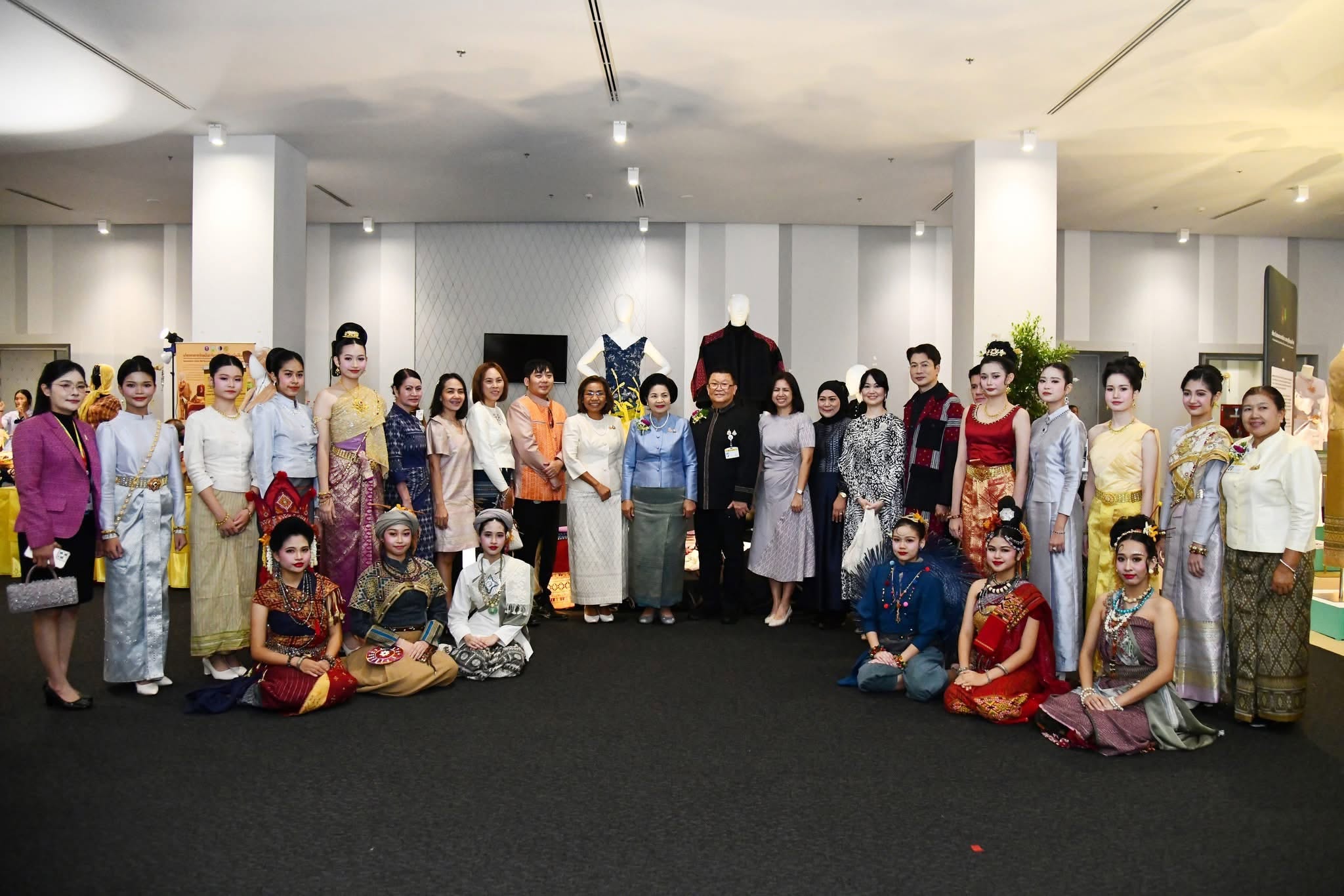 ภาพประกอบเว็บไซต์